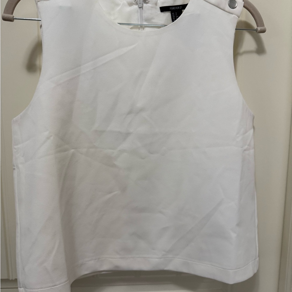 White Sleeveless Top from Forever 21 NWOT Sz S